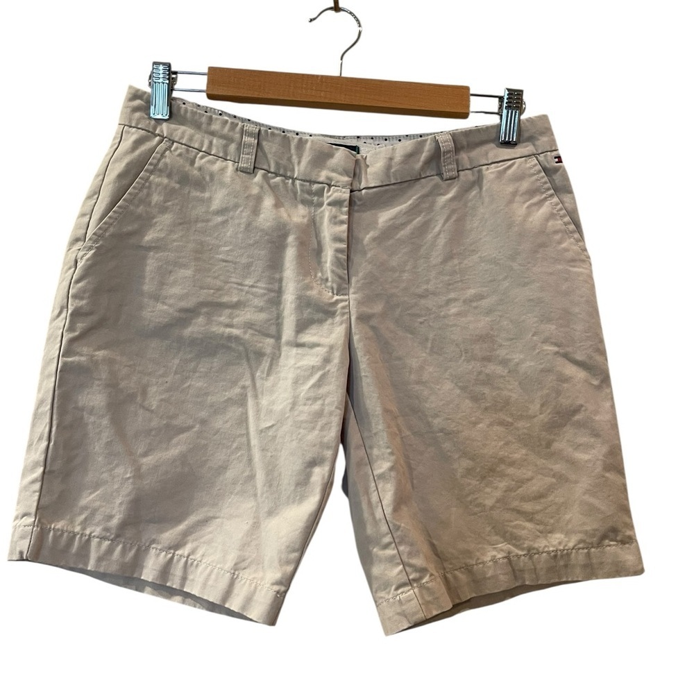 Tommy Hilfiger Shorts Women’s Tan Bermuda Pockets Flag Logo Casual Size: 4